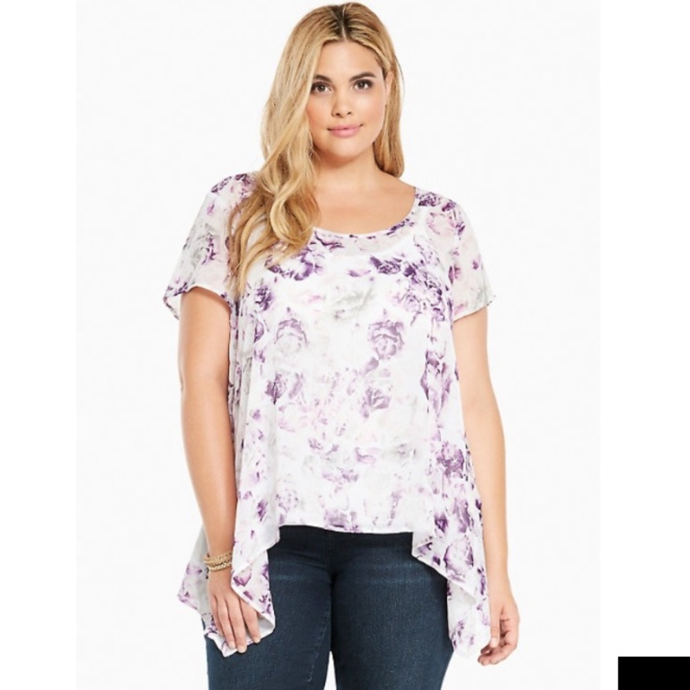 Floral chiffon sharkbite top